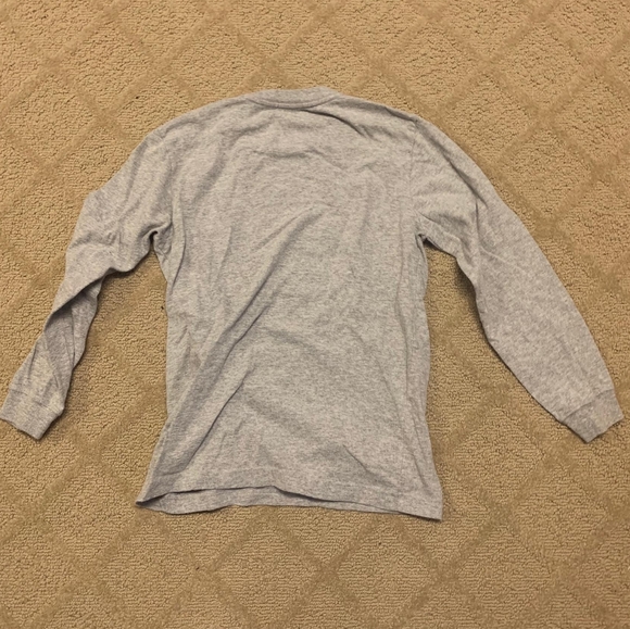 4/$20 Old Navy Graphic Long Sleeve Tee - Picture 2 of 3